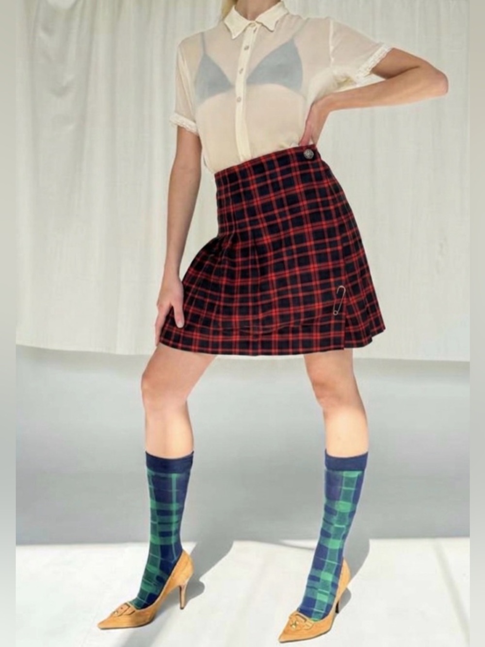 Vintage Evidence Canada Red Black Plaid Pleated Wrap Skirt - Size 11